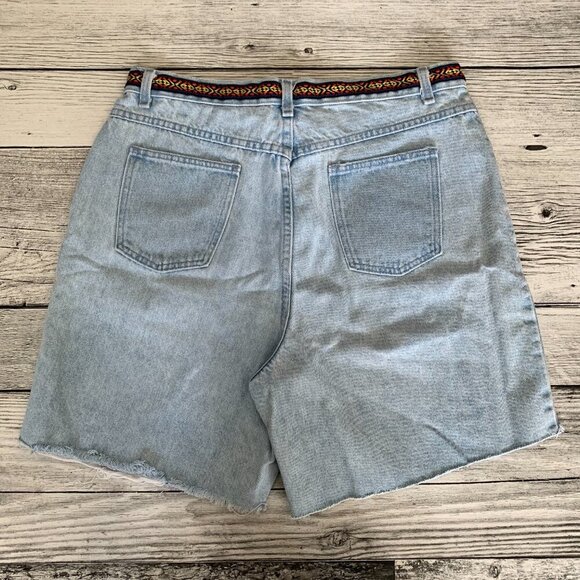 Vintage High Rise Embroidered Waistband Light Wash Frayed Hem Jean Shorts - Picture 5 of 13